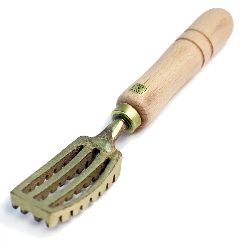 Brass Fish Scaler (Uroko Otoshi) For Efficient Scale Removal 1