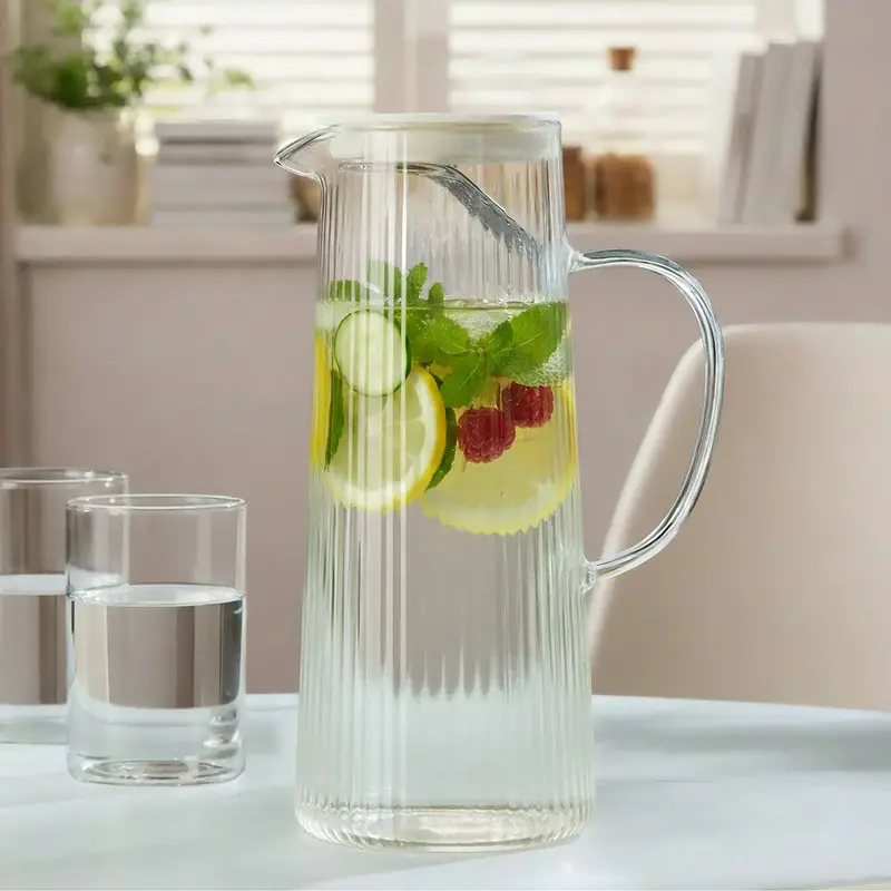 Breeze Clear Glass Pitcher With Built-In Strainer Lid – Elegant Serving Jug 1