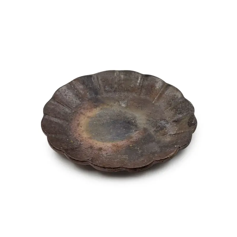 Kanayama Matte Brown Flower-Shaped Small Plate (Kozara) – 6.1" Diameter 1