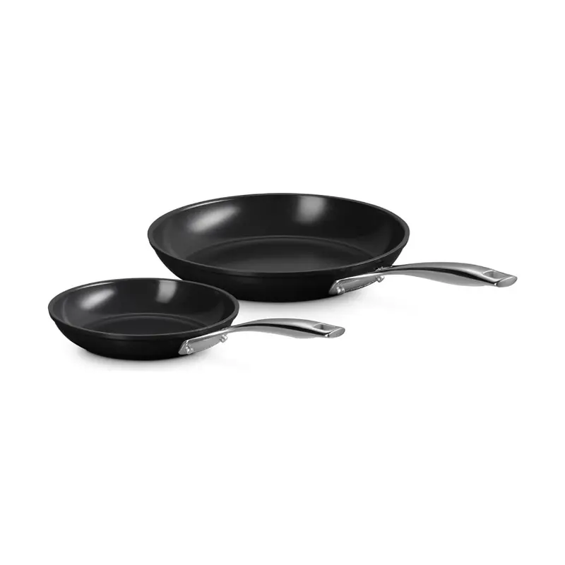 Le Creuset Essential Ceramic Non-Stick Shallow Fry Pan Duo – 24Cm & 28Cm 1
