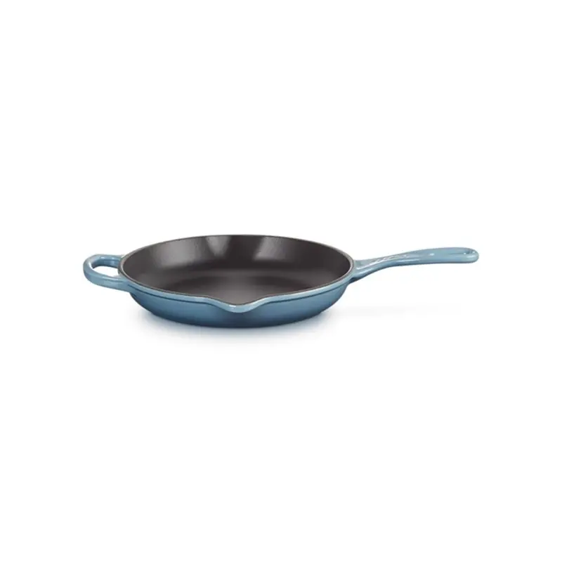 Le Creuset Signature Chambray 23Cm Cast Iron Skillet 1