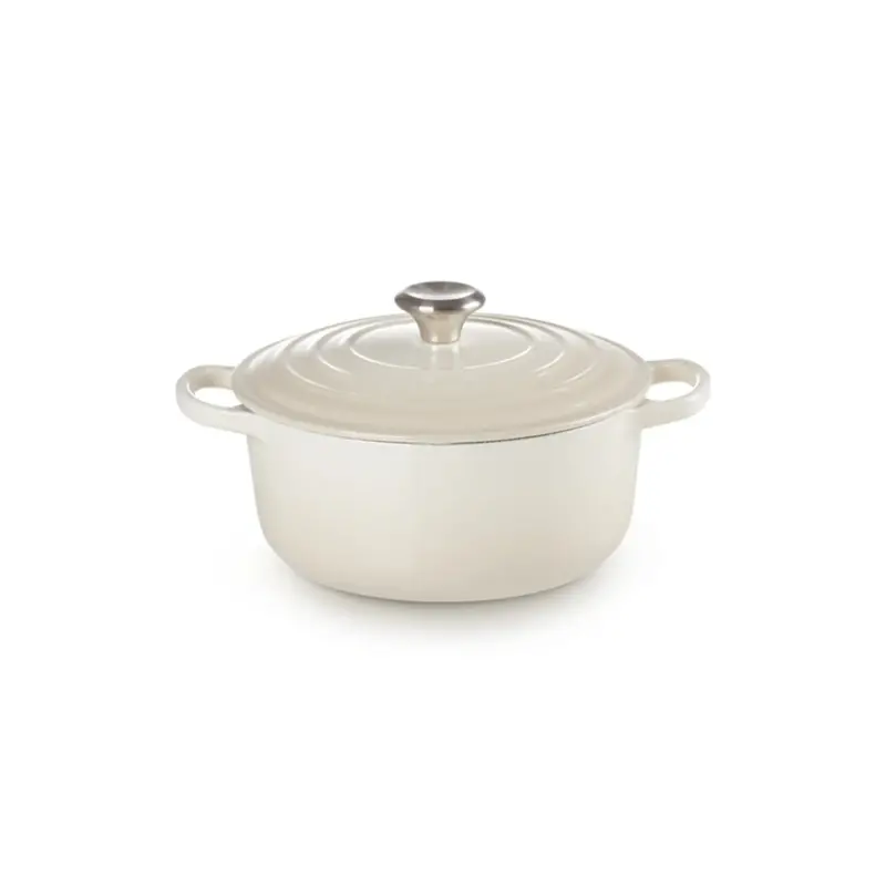 Le Creuset Signature Enameled Cast Iron Dutch Oven – 24Cm (4.2L) Meringue 1