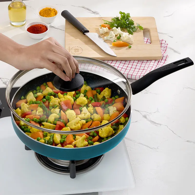 Professional Nonstick Deep Cooking Pan With Tempered Glass Lid 1
