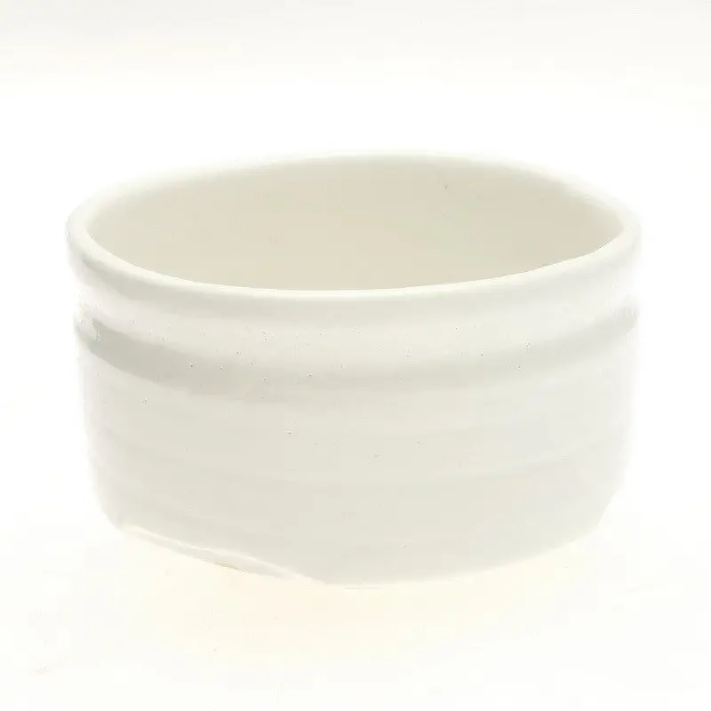 Snow White Matcha Tea Bowl – 22 Fl Oz / 5" Diameter 1