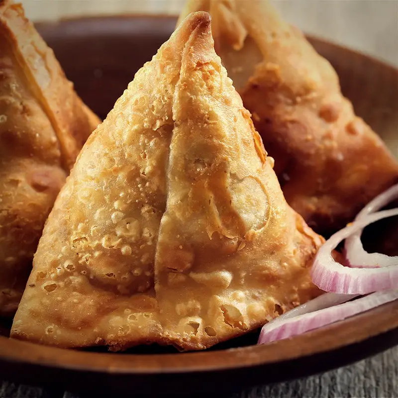 Vegetable Samosas With Tamarind Dipping Sauce (12 × 65 G) 1